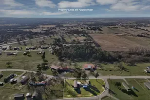 130 Firefly Dr, Springtown, TX 76082 - Photo 3