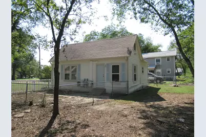 1402 Walnut Street, Commerce, TX 75428 - Photo 9