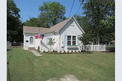 1402 Walnut Street, Commerce, TX 75428 - Photo 1