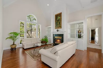 303 W Charlottesville Avenue, Colleyville, TX 76034 - Photo 9