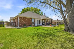 1023 Prairie Wind Blvd, Stephenville, TX 76401 - Photo 29