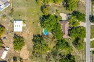 121 Westridge Trl, Weatherford, TX 76087 - Photo 37