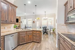 5308 Mission Cir, Granbury, TX 76049 - Photo 13