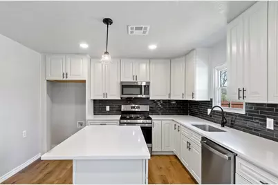 131 Long Street, Bowie, TX 76230 - Photo 3