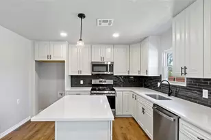 131 Long St, Bowie, TX 76230 - Photo 3