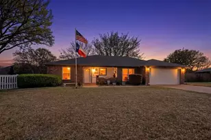 3763 Ashley Ct, Fort Worth, TX 76123 - Photo 3