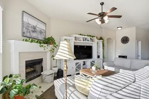 6505 Molly Anita Dr, Burleson, TX 76058 - Photo 5