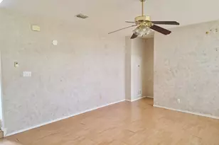 707 E Grubb Dr, Mesquite, TX 75149 - Photo 9
