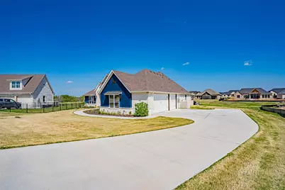 2521 Birchwood Drive, Granbury, TX 76049 - Photo 35