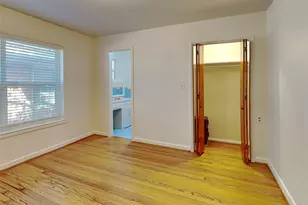 2102 Elmwood Blvd, Dallas, TX 75224 - Photo 9