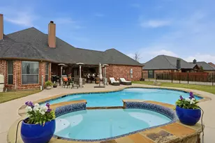 217 Silver Rose Blvd, Burleson, TX 76028 - Photo 35