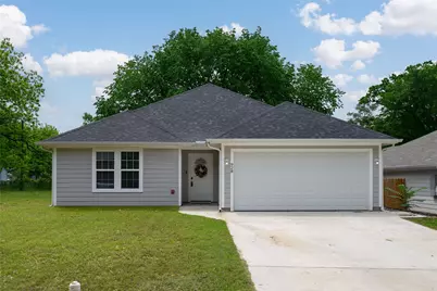 928 W Chase Street, Denison, TX 75020 - Photo 1