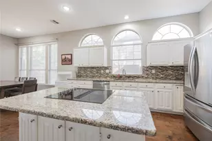 537 Halifax Ln, Coppell, TX 75019 - Photo 11