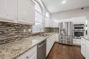 537 Halifax Ln, Coppell, TX 75019 - Photo 9