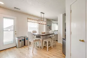 1700 Wolf Creek Dr, Arlington, TX 76018 - Photo 15