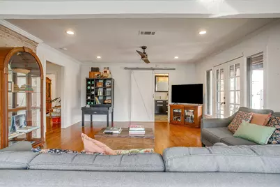 320 Eastwood Avenue, Fort Worth, TX 76107 - Photo 15