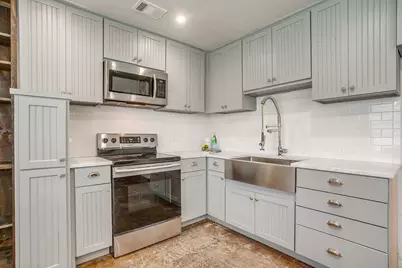 320 Eastwood Avenue, Fort Worth, TX 76107 - Photo 39