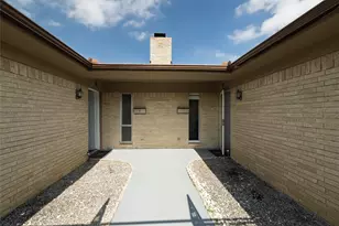 6228 Wheaton Dr, Fort Worth, TX 76133 - Photo 5