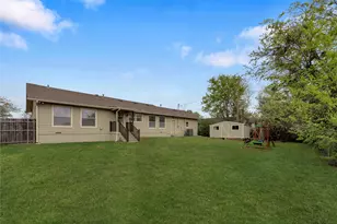 400 Veatch St, Joshua, TX 76058 - Photo 15