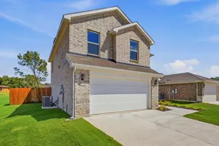 1921 Glory Dr, Bonham, TX 75418 - Photo 3