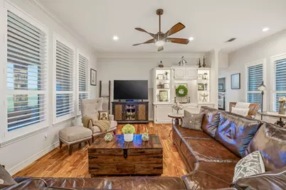 5910 Dog Leg Court, Granbury, TX 76049 - Photo 5