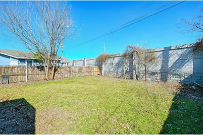 523 Parker Circle, Garland, TX 75040 - Photo 5