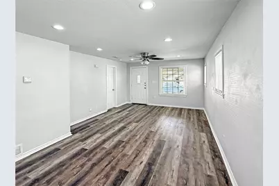 3201 Ryan Avenue, Fort Worth, TX 76110 - Photo 7