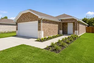 1915 Glory Dr, Bonham, TX 75418 - Photo 1