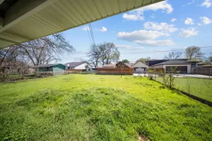 5829 Holloway St, Westworth Village, TX 76114 - Photo 5