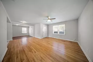 5829 Holloway St, Westworth Village, TX 76114 - Photo 9