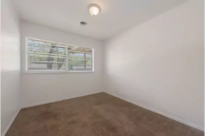 33 Somerset Terrace, Bedford, TX 76022 - Photo 11