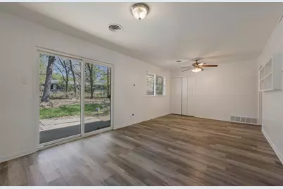 33 Somerset Terrace, Bedford, TX 76022 - Photo 7