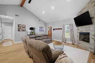 501 Bonham St, Tom Bean, TX 75491 - Photo 7