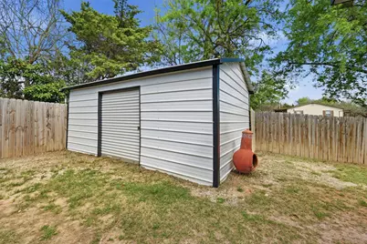 501 Bonham Street, Tom Bean, TX 75491 - Photo 35