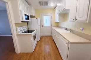1825 Glenway Dr, Sherman, TX 75092 - Photo 9