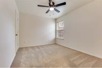 1011 Houston Street, Arlington, TX 76012 - Photo 5