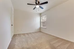 1011 Houston St, Arlington, TX 76012 - Photo 5