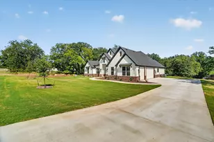 511 Pernell Ct, Weatherford, TX 76087 - Photo 5