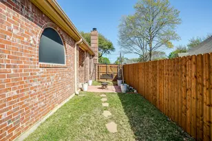 4100 Blue Feather Ct, Arlington, TX 76016 - Photo 33