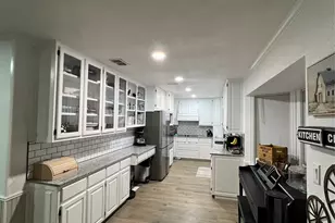 200 33rd St, Mineral Wells, TX 76067 - Photo 13