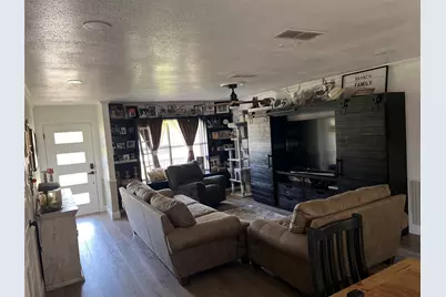 200 33rd Street, Mineral Wells, TX 76067 - Photo 5