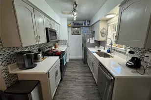 320 Pecan St, Wilmer, TX 75172 - Photo 7