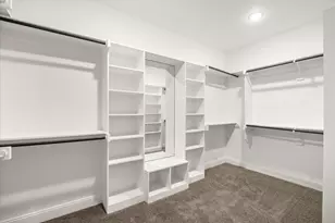 5607 Belaire Cir, Granbury, TX 76048 - Photo 9