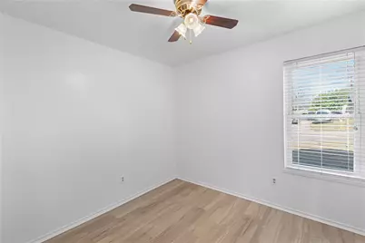 204 Pebblebrook Street, Arlington, TX 76014 - Photo 7