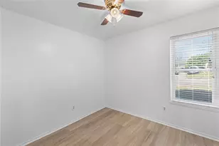 204 Pebblebrook St, Arlington, TX 76014 - Photo 7