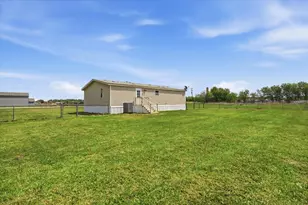 612 S Aquilla St, Itasca, TX 76055 - Photo 17
