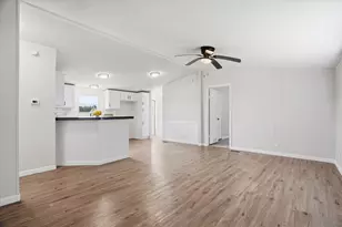 612 S Aquilla St, Itasca, TX 76055 - Photo 7