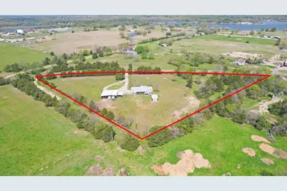 1718 Recreation Road 3, Bonham, TX 75418 - Photo 3