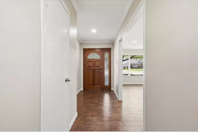 5613 Morley Avenue, Fort Worth, TX 76133 - Photo 3