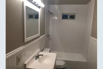 524 Renfro Street, Burleson, TX 76028 - Photo 3